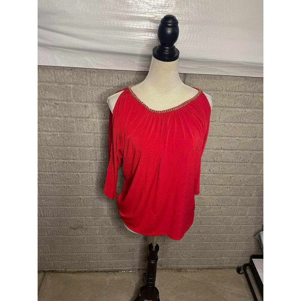 Carmen Marc Valvo Red Cold‎ Shoulder Gold Chain Loose Fit Top Size Medium